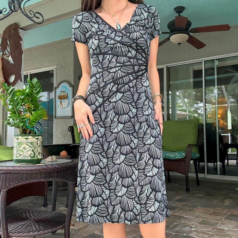 V Neck Knee Length Dress
